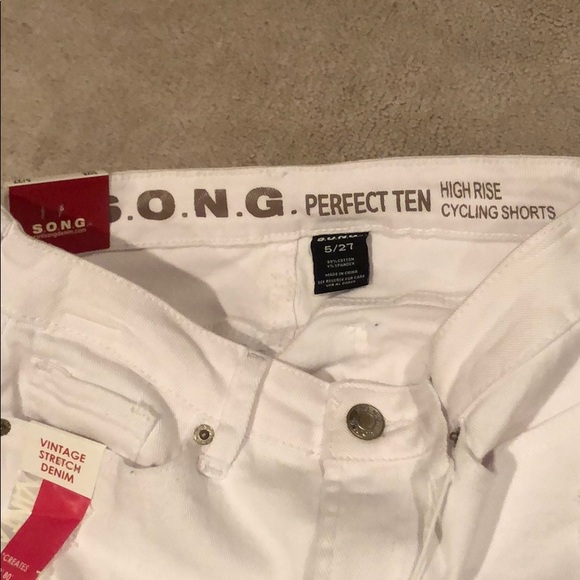 SONG Perfect Ten HighRise Stretch Jean Cycle Short - Picture 6 of 7